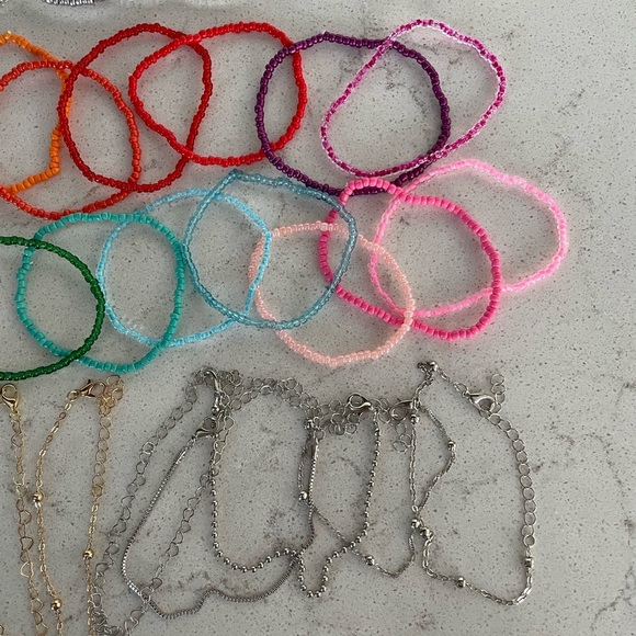 Beaded Bracelet Assortment Qty. 41 NWOT - Picture 7 of 7